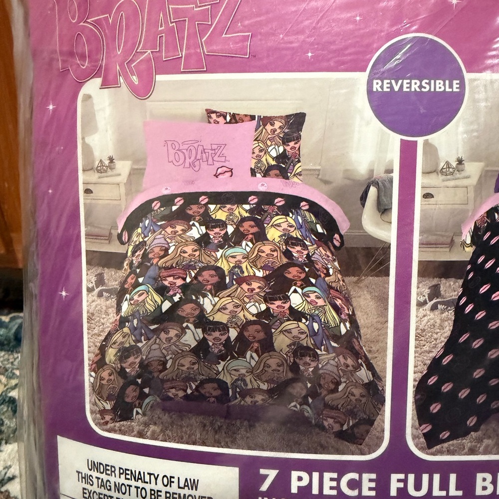 2023 Bratz 7-Piece Full Bed Set - Picture 2 of 5